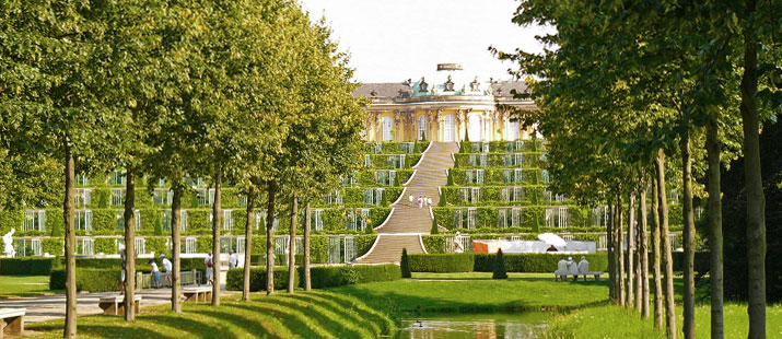 schloss-sanssouci2.jpg