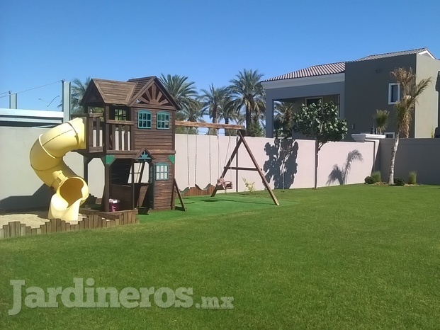 Jardín residencial en Mexicali.