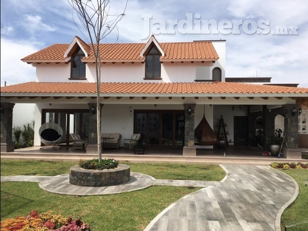 Terraza y jardín 